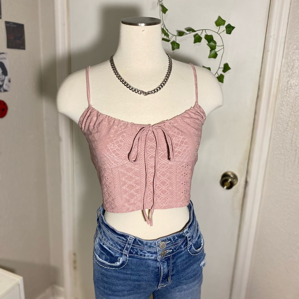 SHEIN Dusty Pink Lace Crop Top